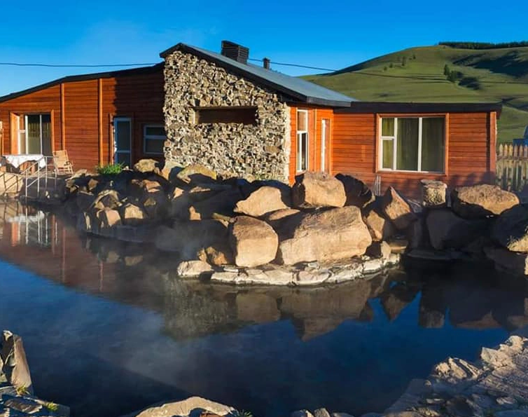 51877474_1157774111058932_945474184778088448_n