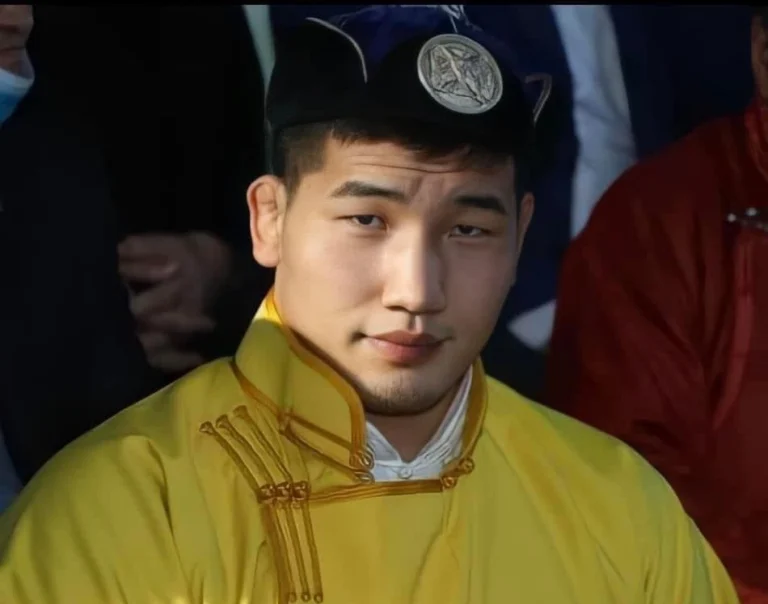mongolias-it-boy-orkhonbayar-v0-87tsmm5qa5yf1